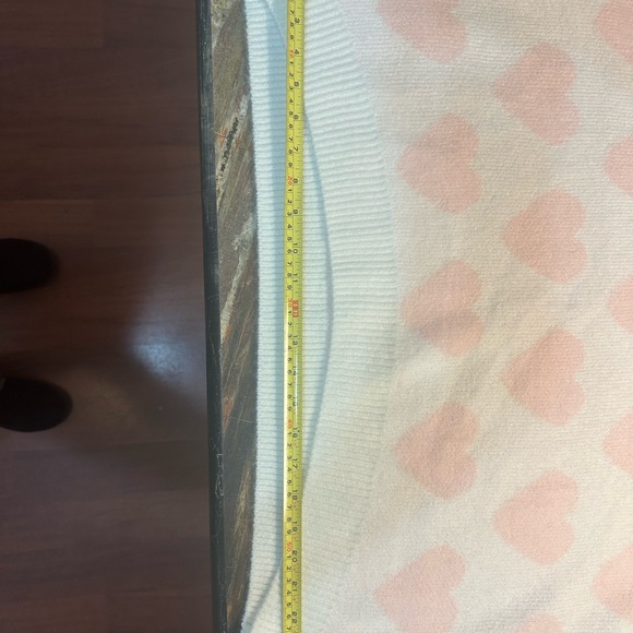 Vince Camuto Cream and Pink Heart Sweater with Pearl Detail Size Large. - Picture 12 of 15